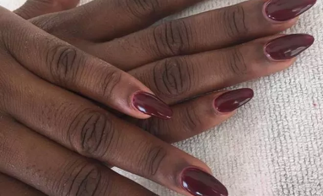 Pose de vernis semi-permanent, Vallauris, Roman Centre de Beauté